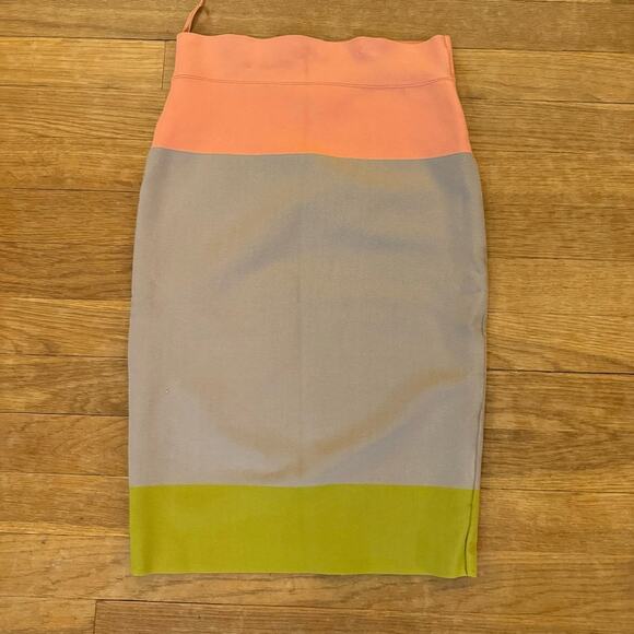 BCBGMAXAZRIA gray coral green pull on knee length pencil skirt size small S
 b13 - Picture 1 of 5